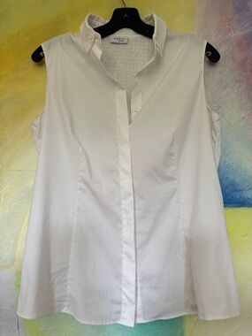 AKRIS PUNTO  Sleeveless Button-Down Shirt - contemporary line of Akris MSRP $250